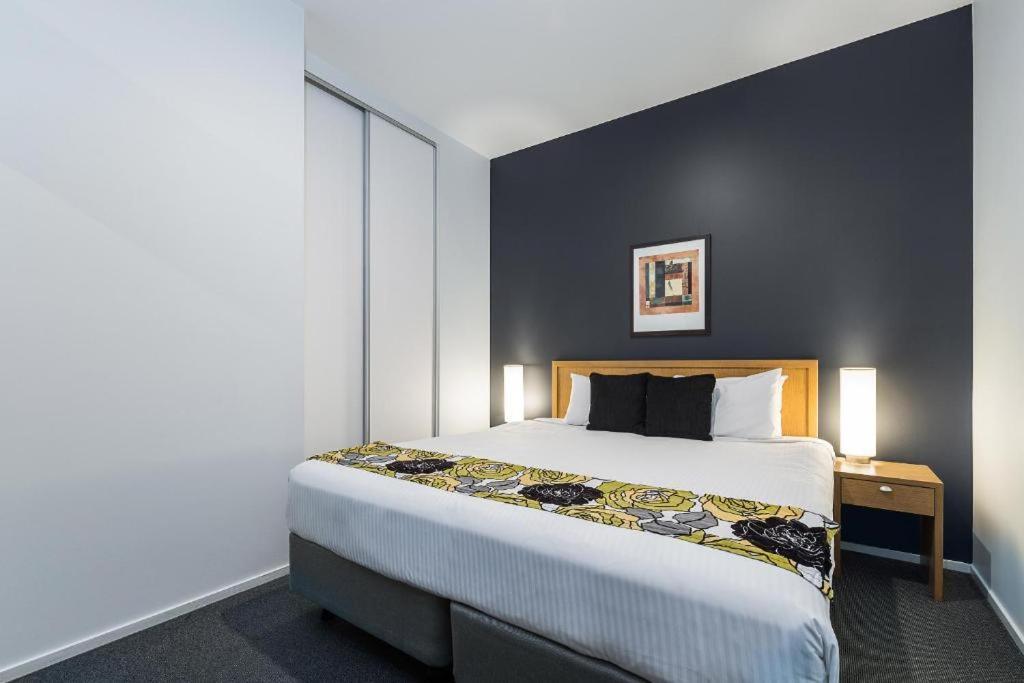 Aparthotel Mantra 100 Exhibition Melbourne City Exterior foto